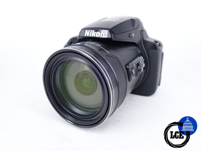 Nikon COOLPIX P900 