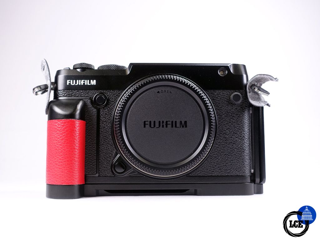 FujiFilm GFX50R Body + Bracket