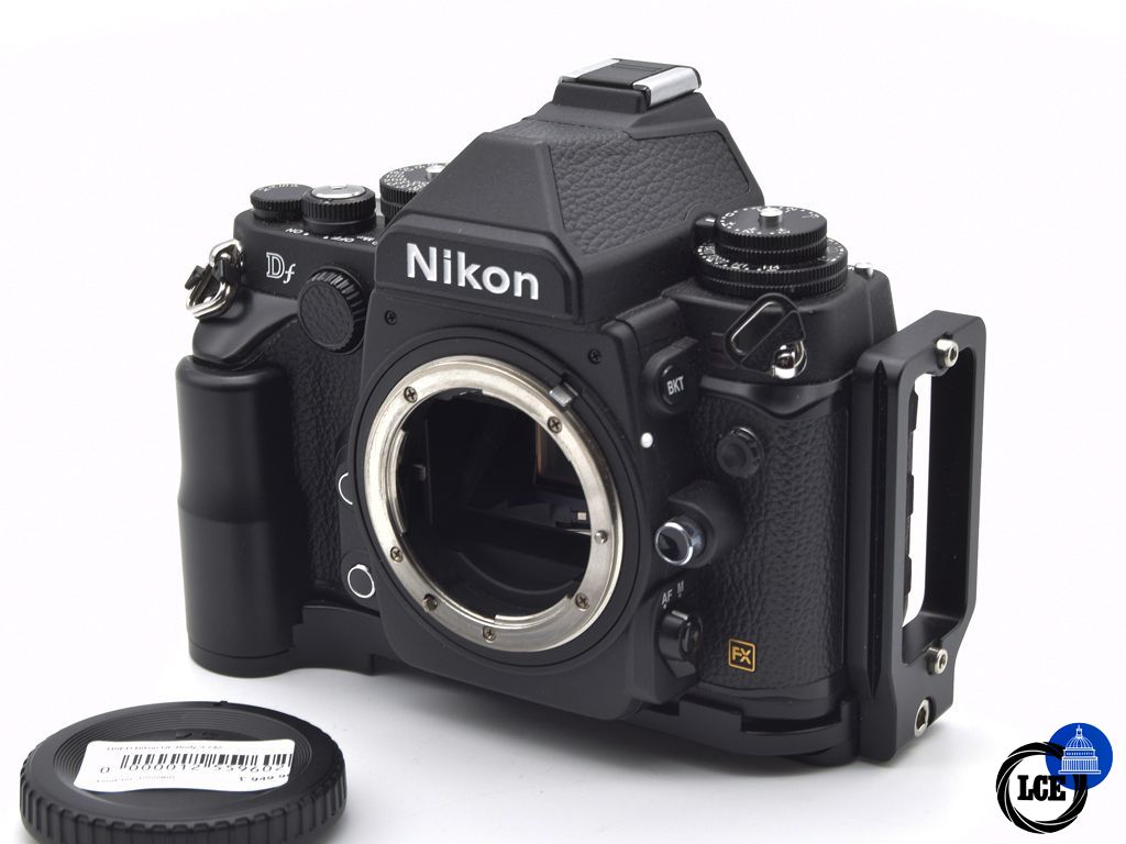 Nikon DF Body 3742 Shutter actuations