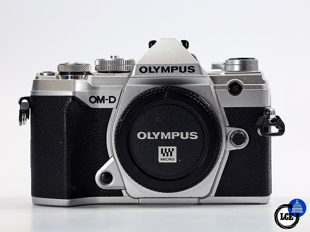 Olympus OM-D E-M5 III body