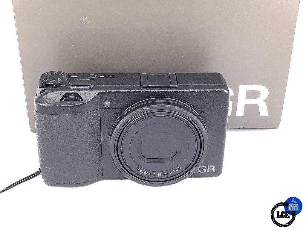 Ricoh GR III