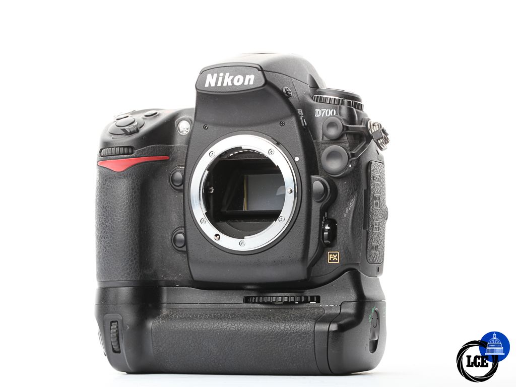 Nikon D700 + Grip | 10112537