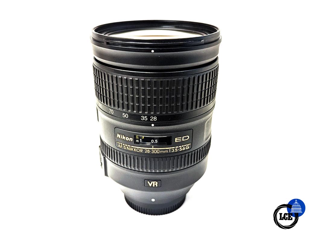 Nikon AF-S 28-300mm F3.5-5.6 G ED VR 