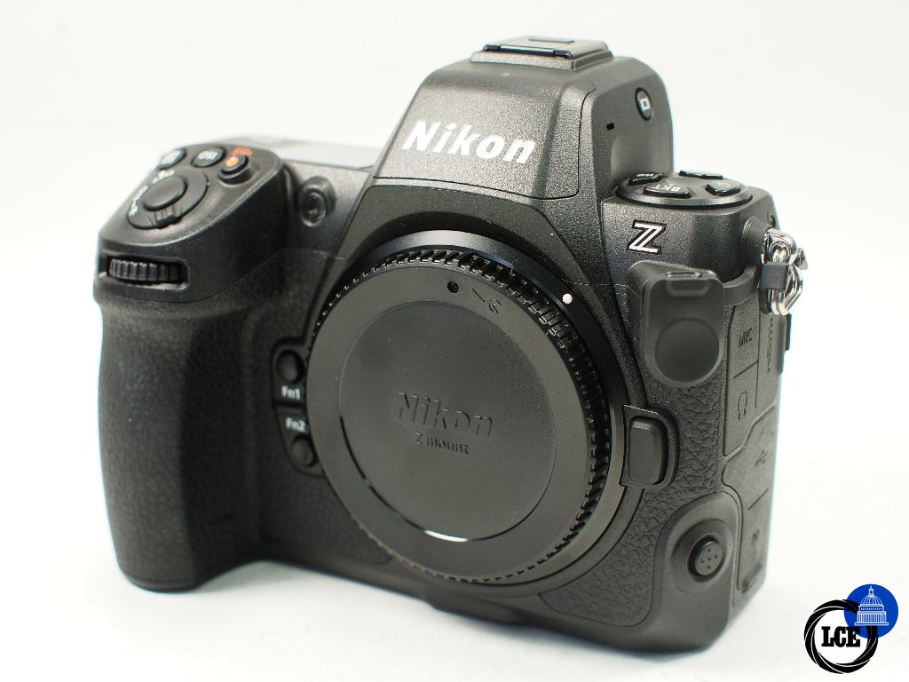 Nikon Z8 Body shutter count  only 6