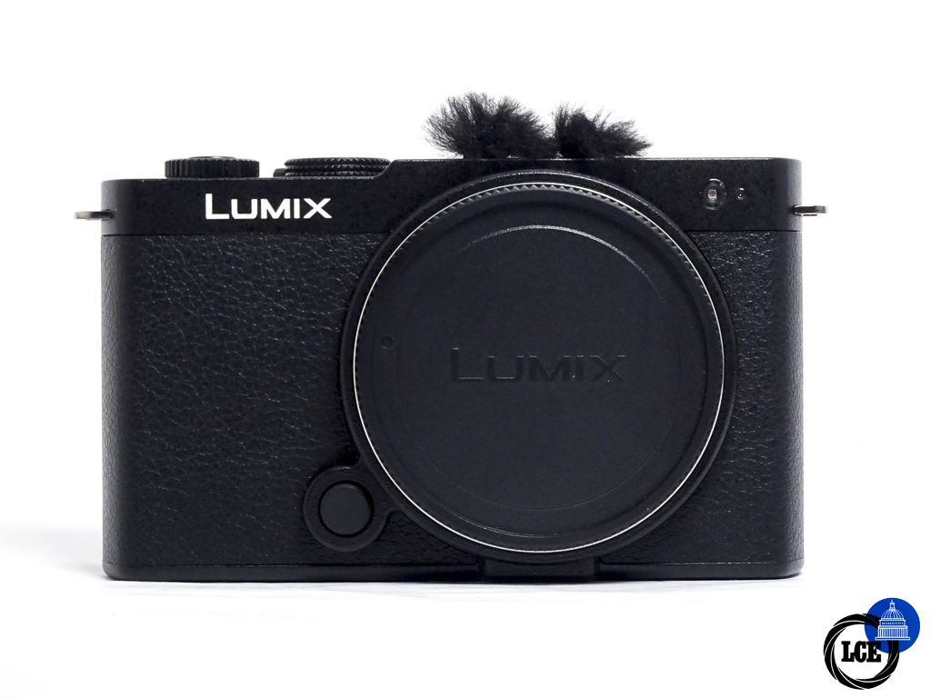 Panasonic Lumix S9