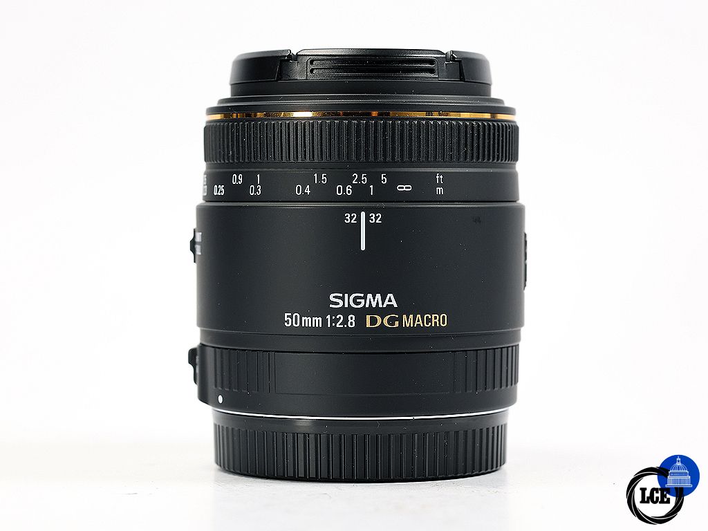 Sigma 50mm f/2.8 DG MACRO