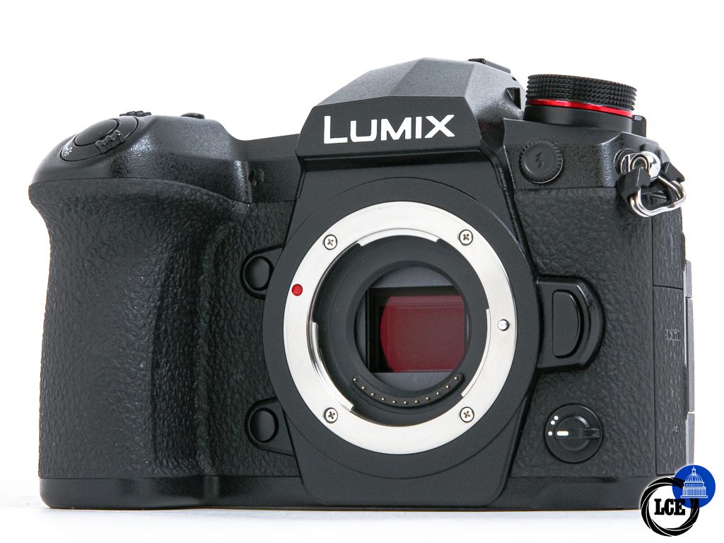 Panasonic Lumix G9 Body **5.5k Shutter Count**