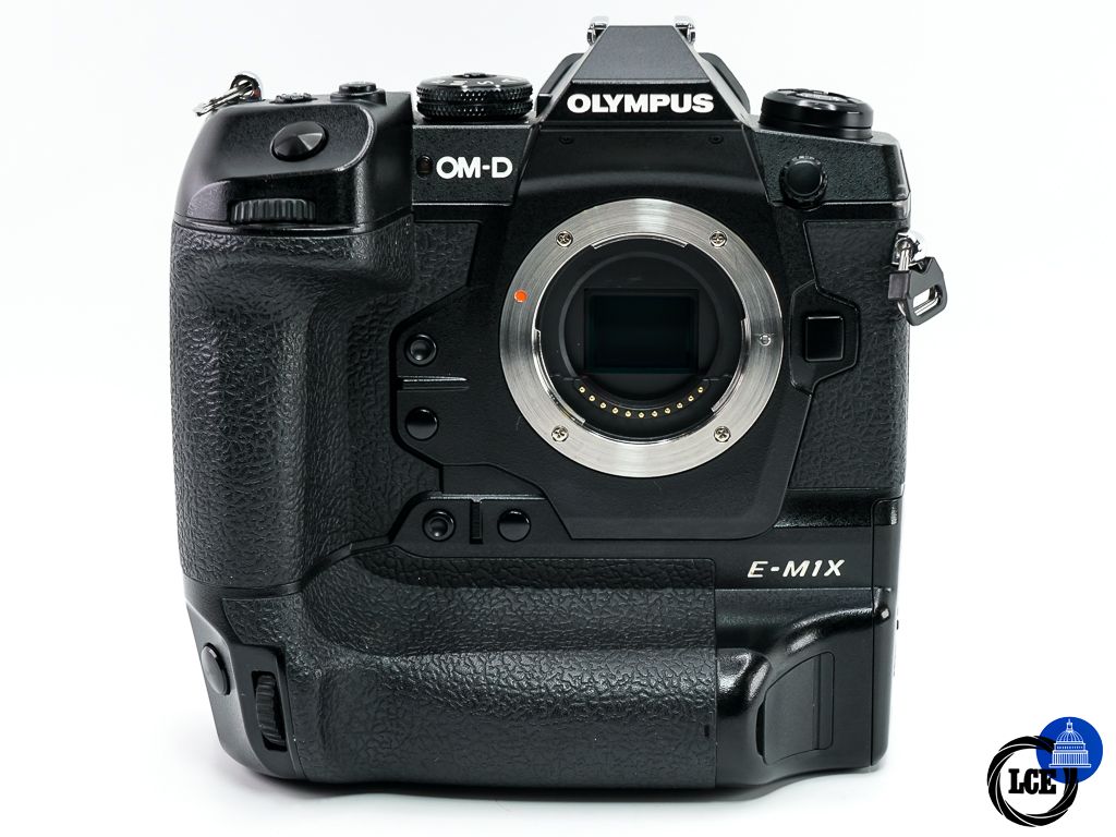 Olympus OM-D E-M1x Body