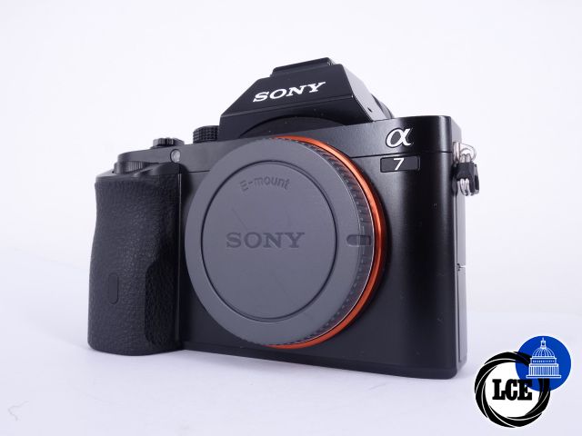 Sony a7 BODY *** less than 4000 shots*** (Daniel)