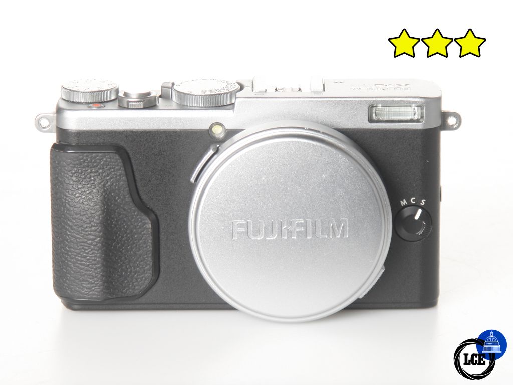 FujiFilm X70 (BOXED)