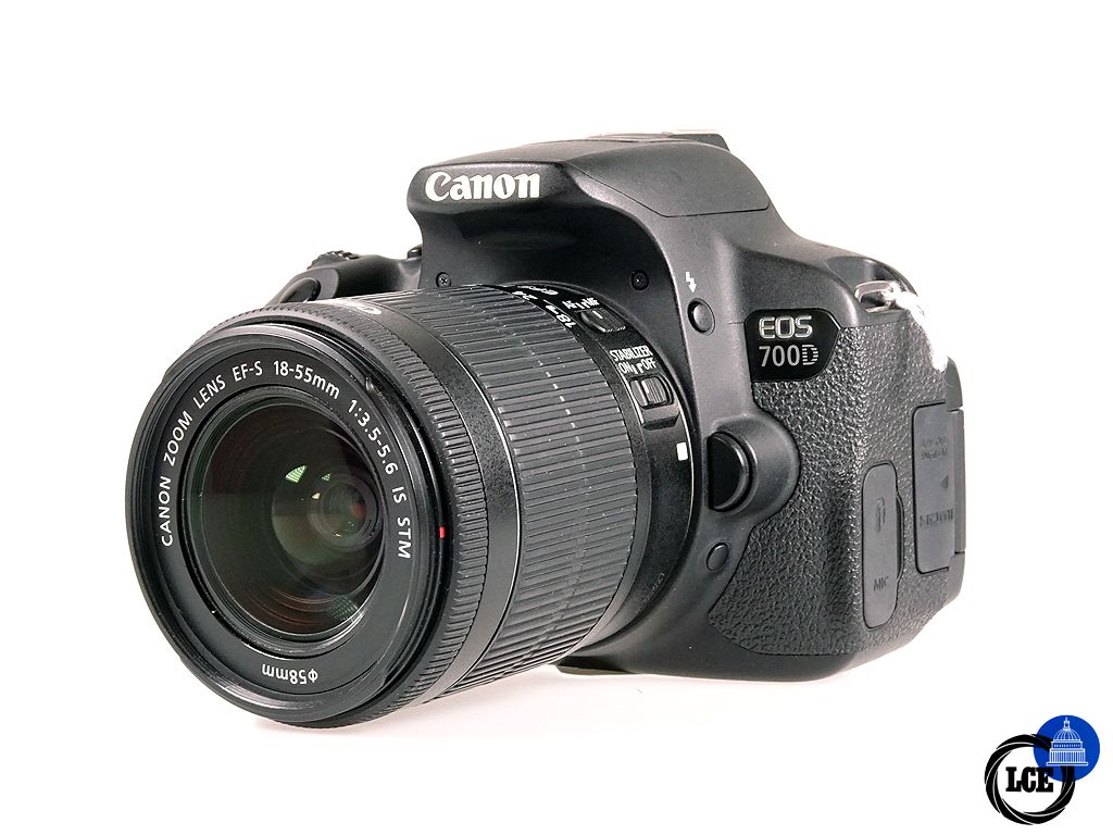 Canon EOS 700D + 18-55mm f3.5-5.6 IS STM Canon EOS 700D + 18-55mm f3.5-5.6 IS STM
