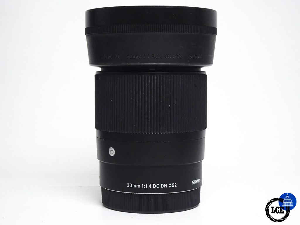 Sigma 30mm f/1.4 DC DN Contemporary *Sony E-Mount* Sigma 30mm f/1.4 DC DN Contemporary *Sony E-Mount*