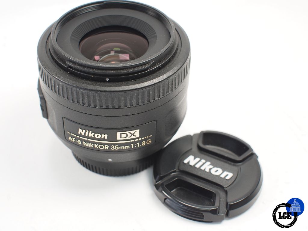 Nikon DX 35mm F1.8 Nikon DX 35mm F1.8