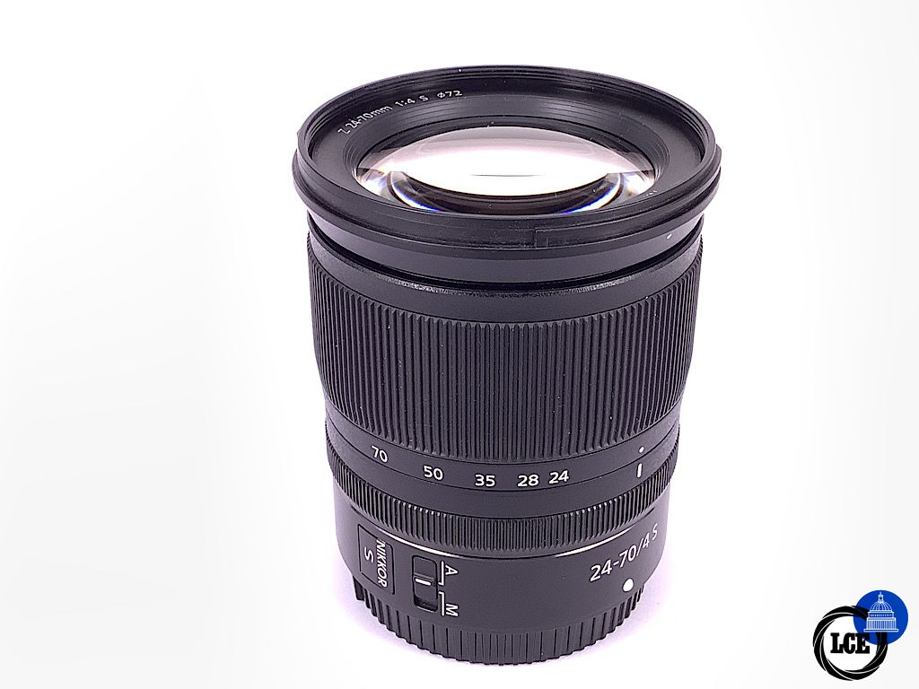 Nikon Z 24-70mm F4 Nikon Z 24-70mm F4