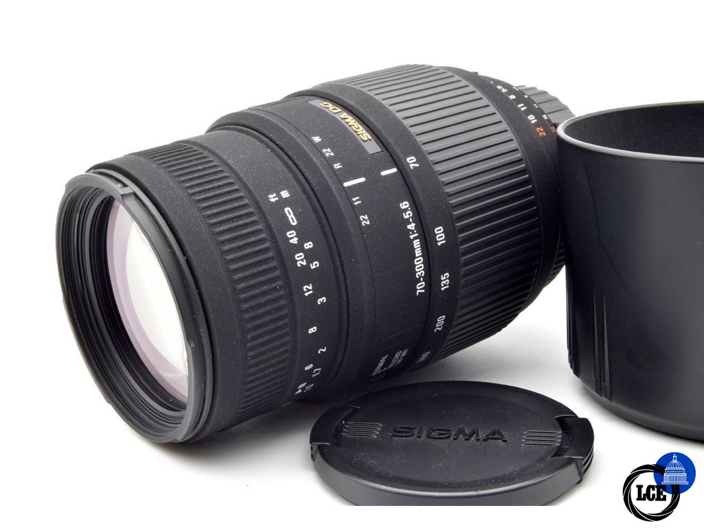 Sigma 70-300mm f/4-5.6 DG Macro (Nikon Fitting) Sigma 70-300mm f/4-5.6 DG Macro (Nikon Fitting)