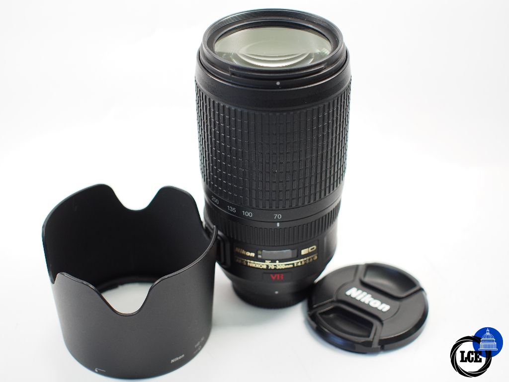 Nikon FX 70-300mm f4.5-5.6 VR Nikon FX 70-300mm f4.5-5.6 VR