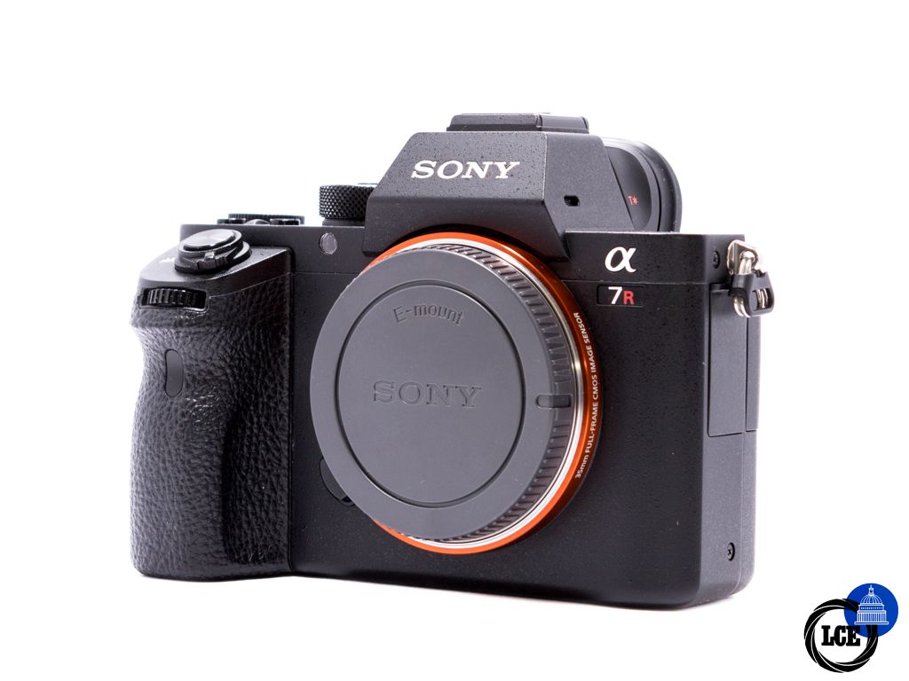 Sony A7R II body *Boxed* Sony A7R II body *Boxed*
