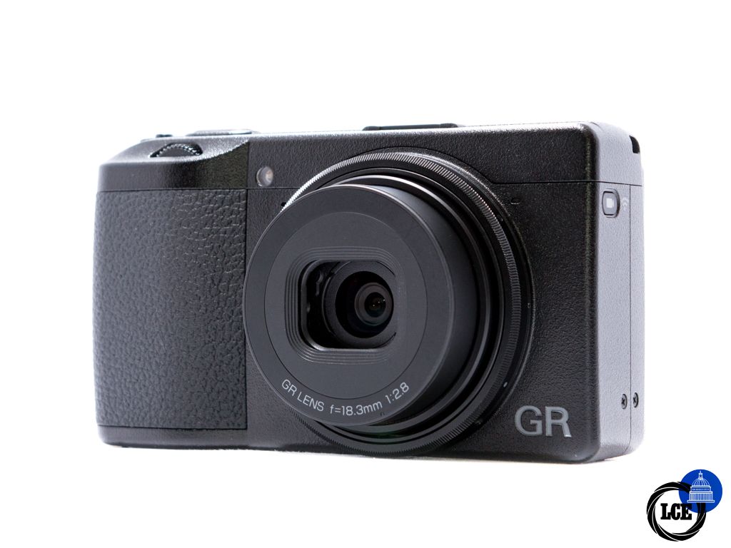 Ricoh GR III *Very low shutter count* Ricoh GR III *Very low shutter count*