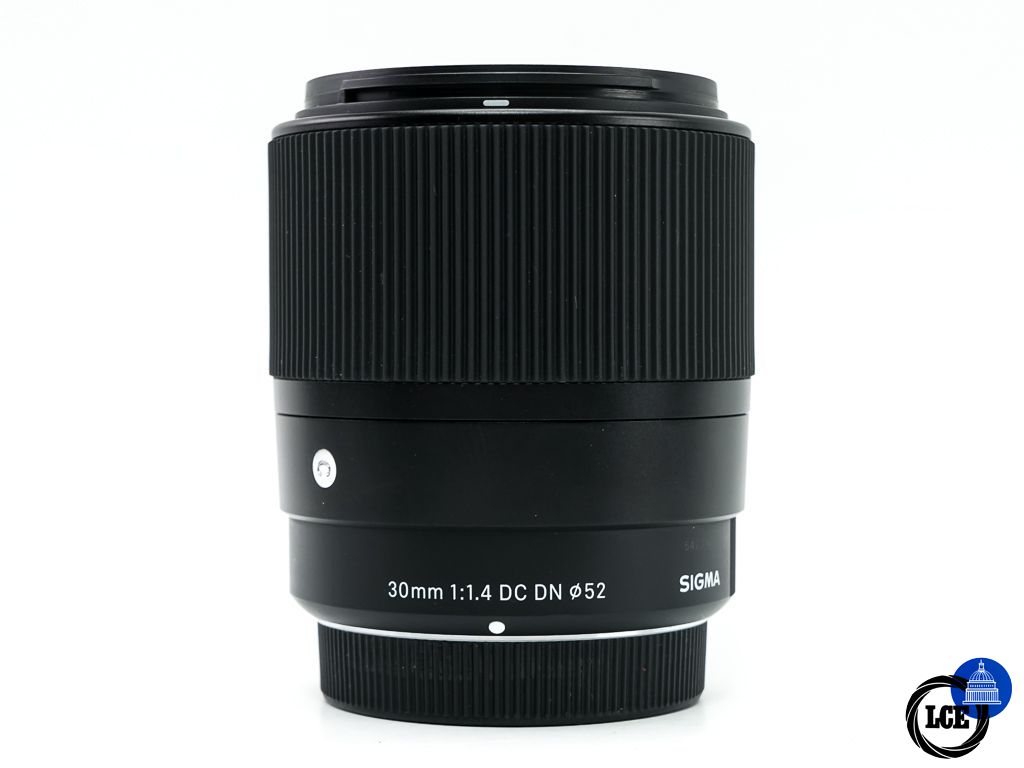 Sigma 30mm F1.4 DC DN * BOXED * Sigma 30mm F1.4 DC DN * BOXED *