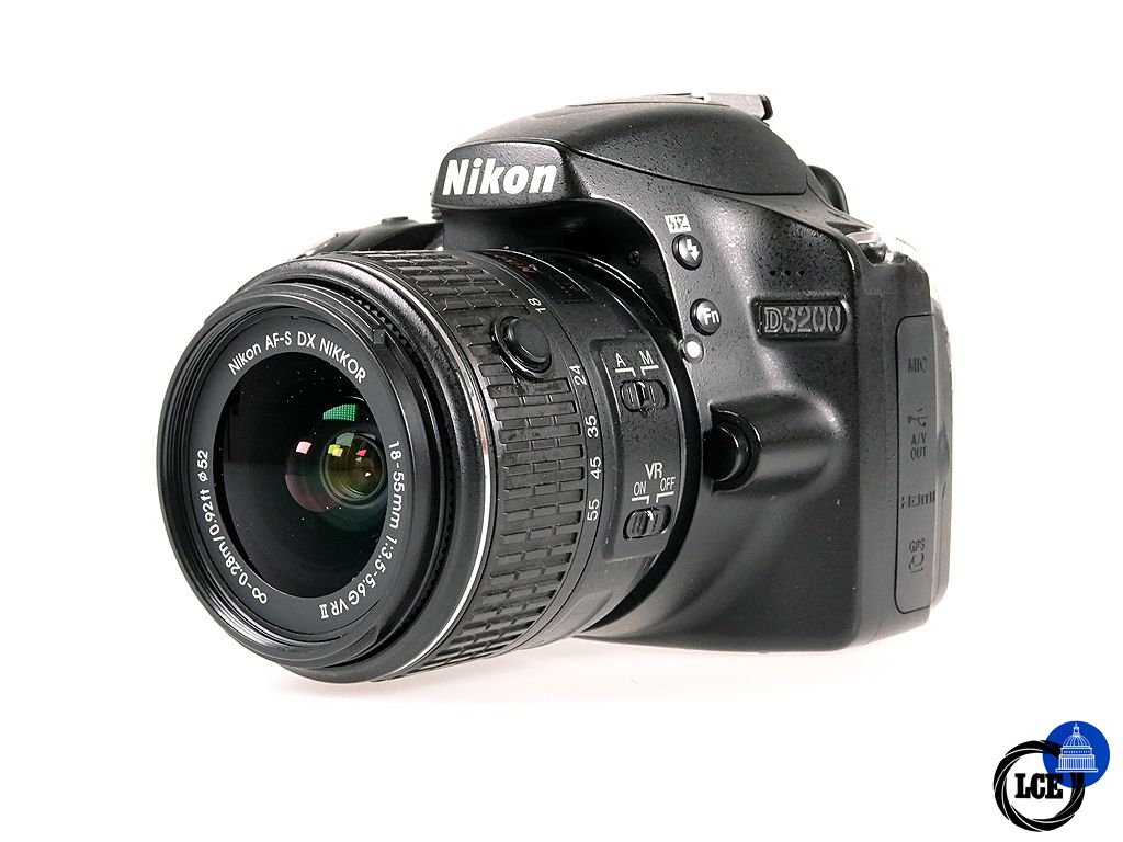 Nikon D3200 + AF-S 18-55mm f3.5-5.6 G II VR Nikon D3200 + AF-S 18-55mm f3.5-5.6 G II VR