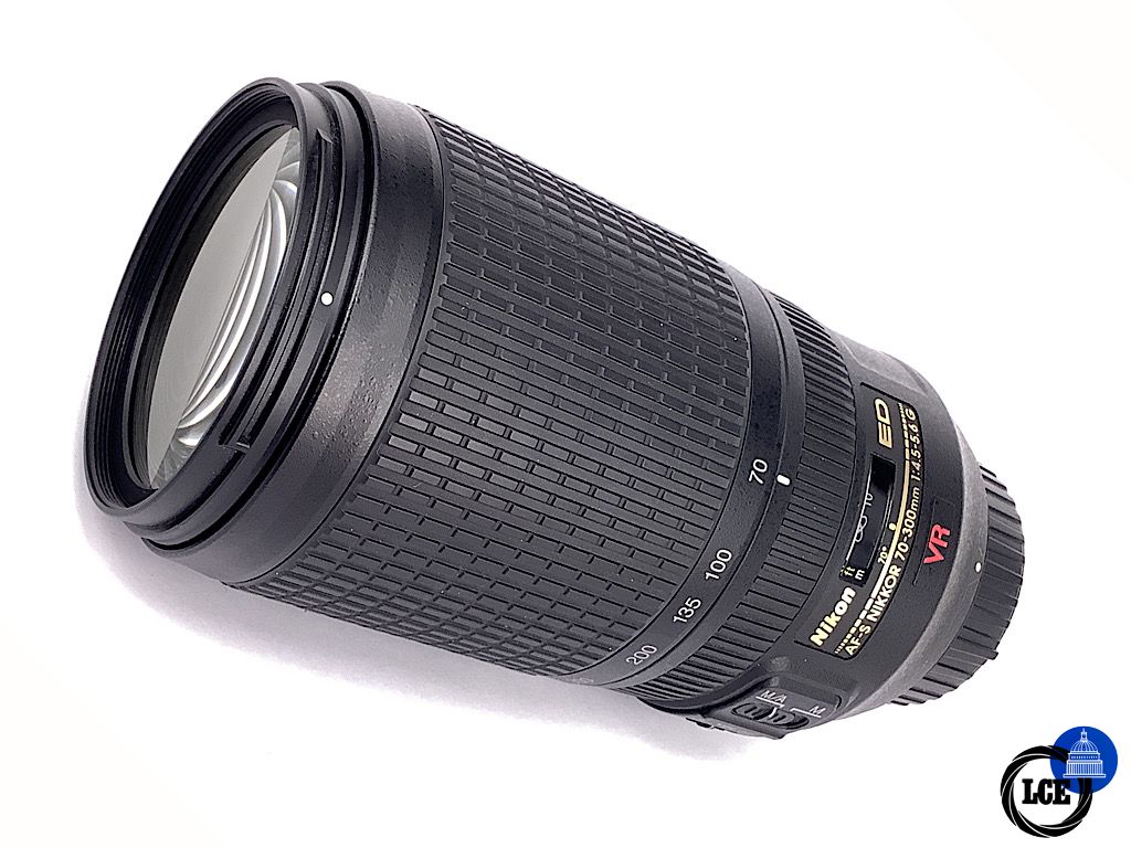 Nikon AF-S 70-300mm F4.5-5.6G ED VR Nikon AF-S 70-300mm F4.5-5.6G ED VR
