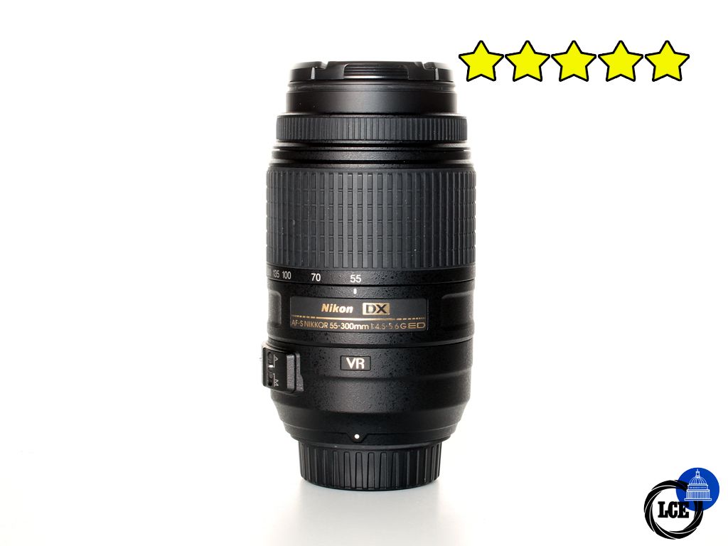 Nikon 55-300mm f4.5-5.6 G ED VR DX AF-S (with Hood) Nikon 55-300mm f4.5-5.6 G ED VR DX AF-S (with Hood)