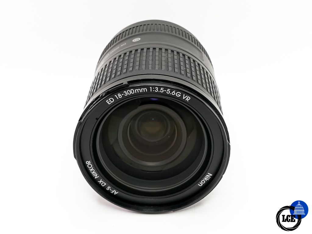 Nikon AF-S 18-300mm F3.5-5.6G ED VR DX Nikon AF-S 18-300mm F3.5-5.6G ED VR DX