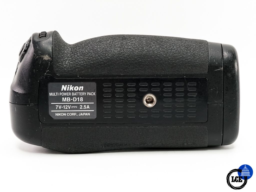 Nikon MB-D18 Grip Nikon MB-D18 Grip