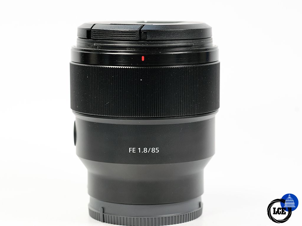 Sony FE 85mm f/1.8 Sony FE 85mm f/1.8