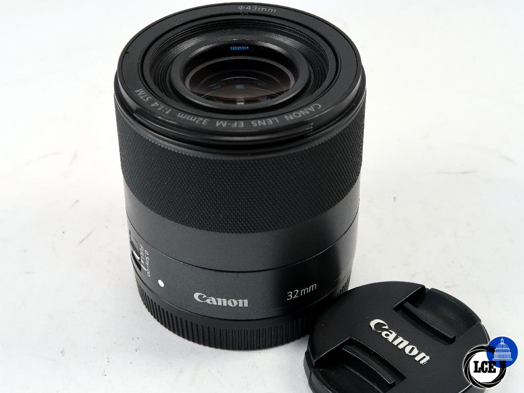 Canon EF-M 32mm f1.4 STM Canon EF-M 32mm f1.4 STM