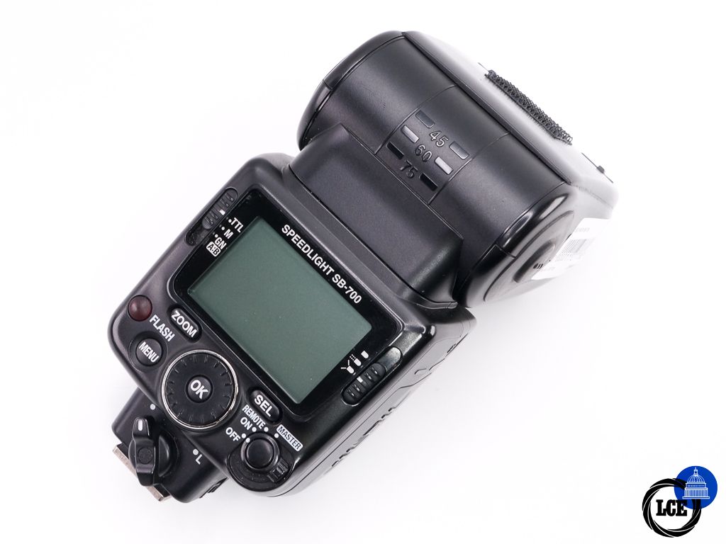 Nikon SB-700 SPEEDLITE