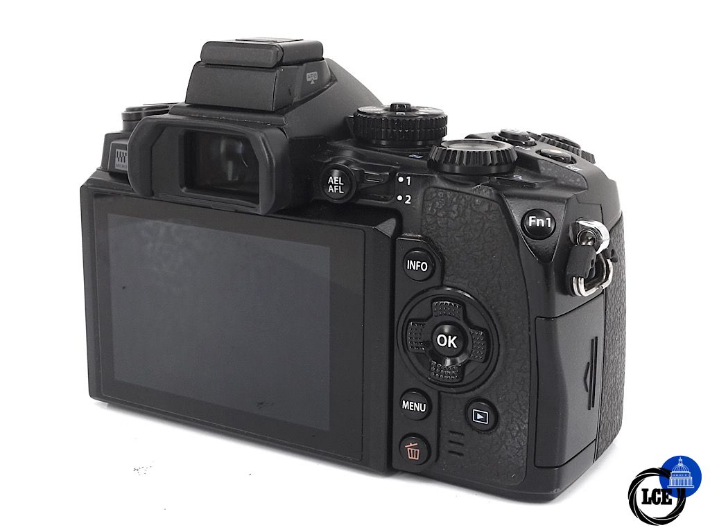 Olympus E-M1 Body + Grip - Boxed | 4*