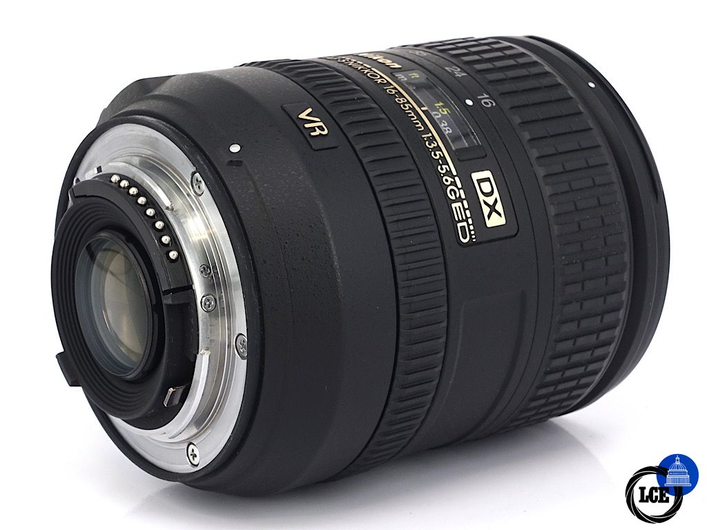 Nikon AF-S 16-85mm F3.5-5.6G ED VR DX | 4*