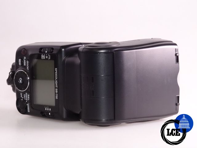 Nikon Speedlight SB-700