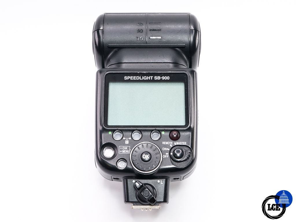 Nikon SPEEDLIGHT SB-900