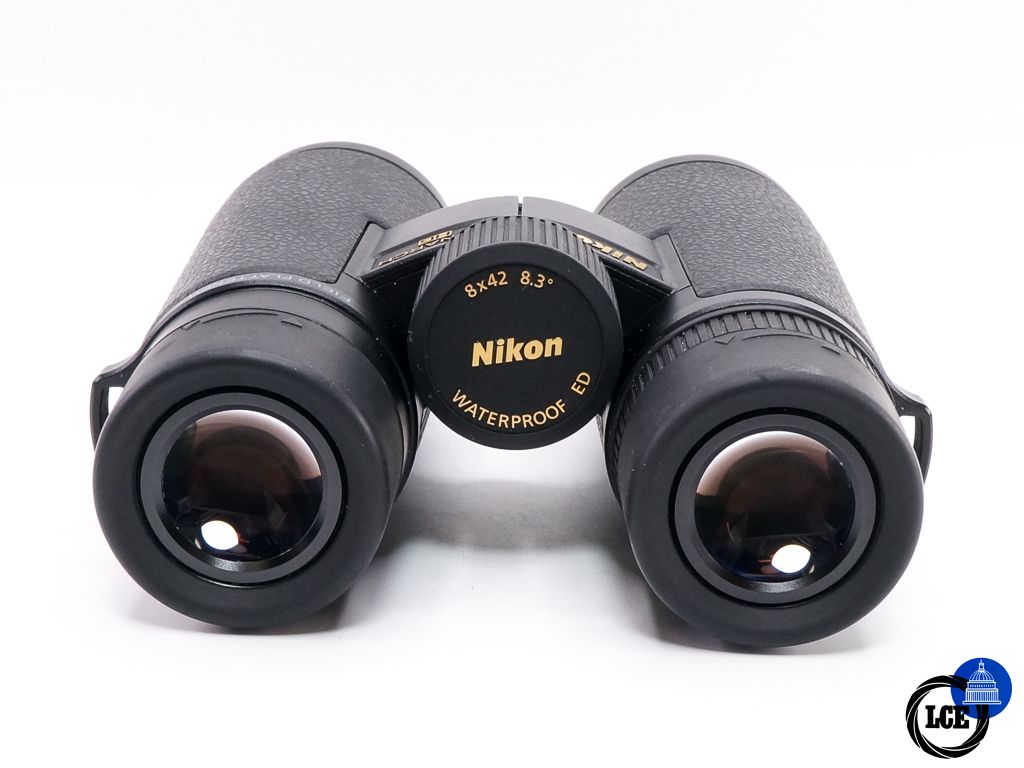 Nikon Monarch HG 8x42 * BOXED *