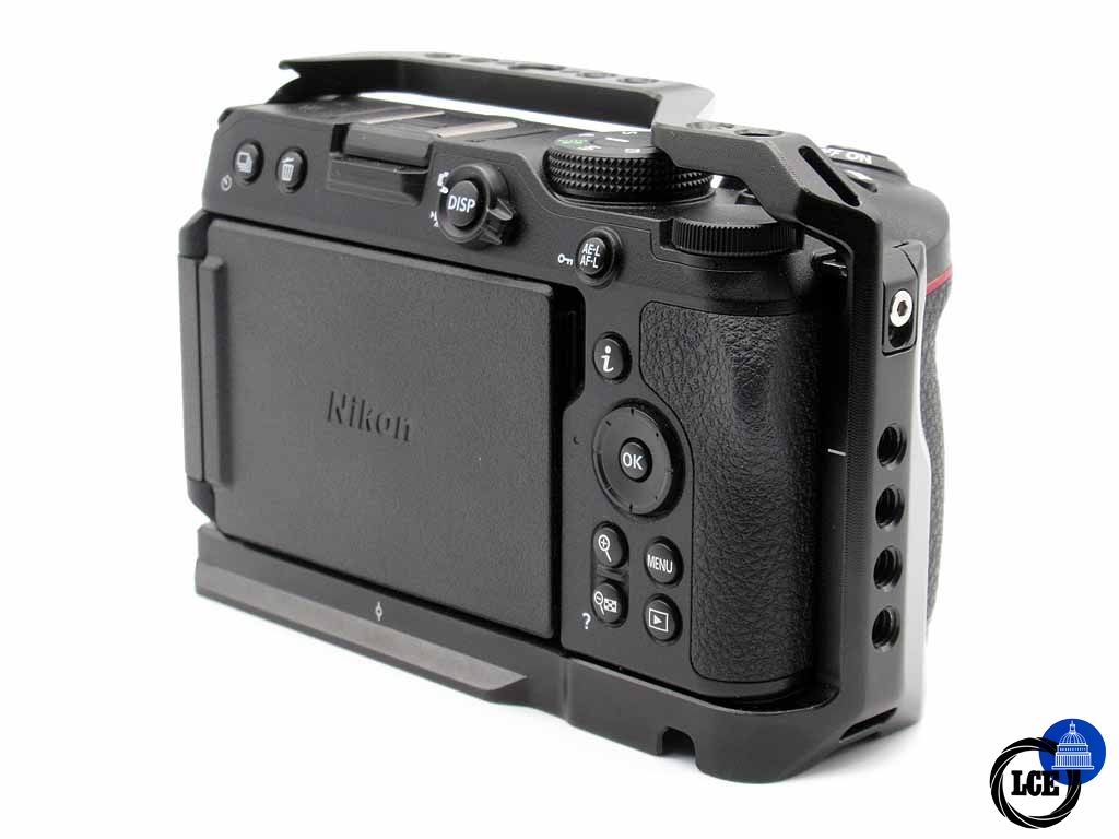 Nikon Z 30 Body (only 423 shutter actuations) with SmallRig Cage