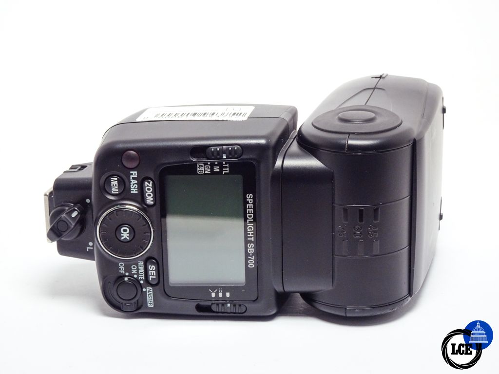 Nikon Speedlight SB-700