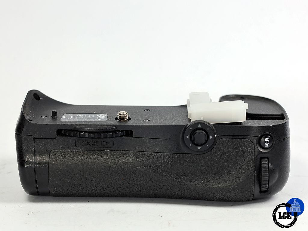 Nikon MB-D10 BATTERY GRIP