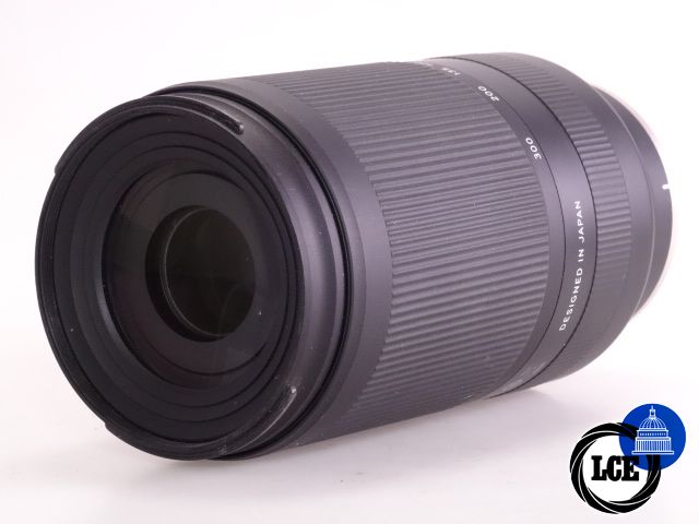 Tamron 70-300mm f/4.5-6.3 DI III RXD - E Mount