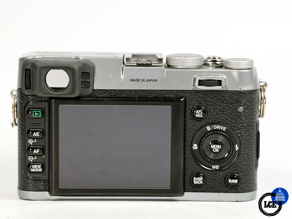 FujiFilm X100 