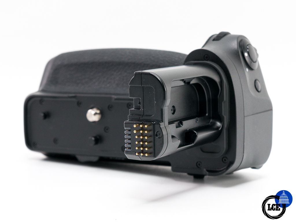 Nikon MB-N11 Battery Pack Grip 