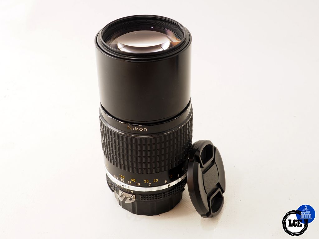 Nikon 200mm F4 AIS