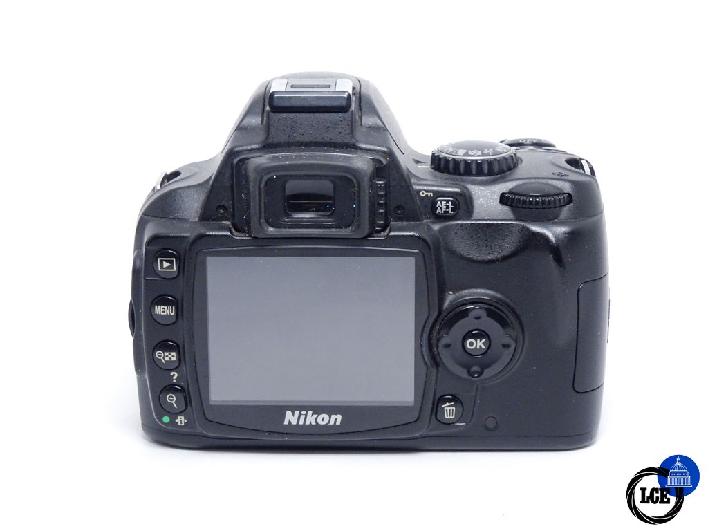 Nikon D40