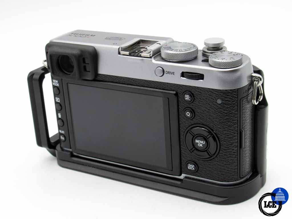 FujiFilm X100T + Metal Grip 