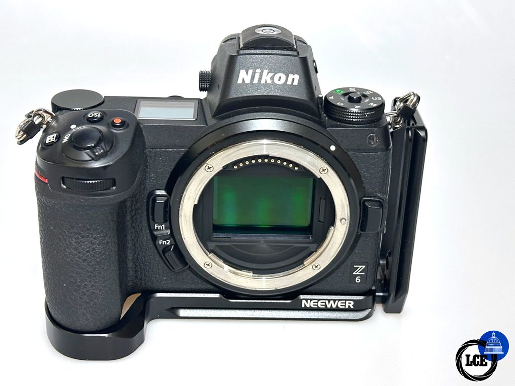 Nikon Z6 Body & Neewer cage ( Low shutter count )