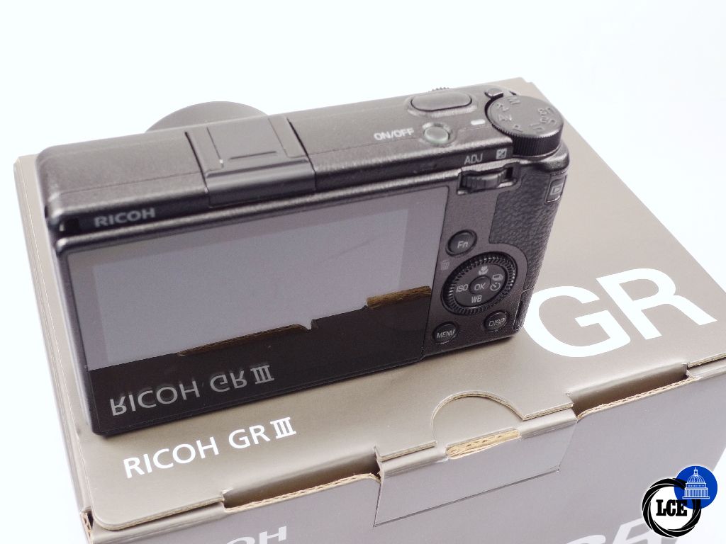 Ricoh GR III