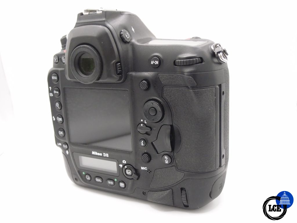 Nikon D6 body