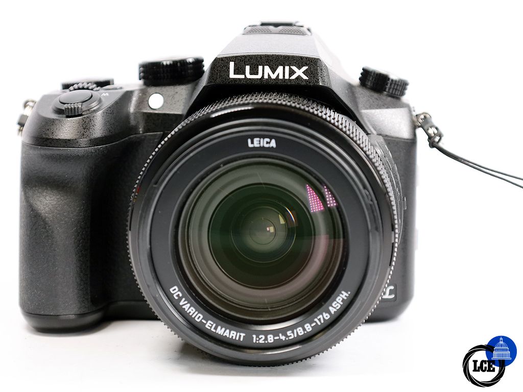 Panasonic FZ2000 *Boxed*