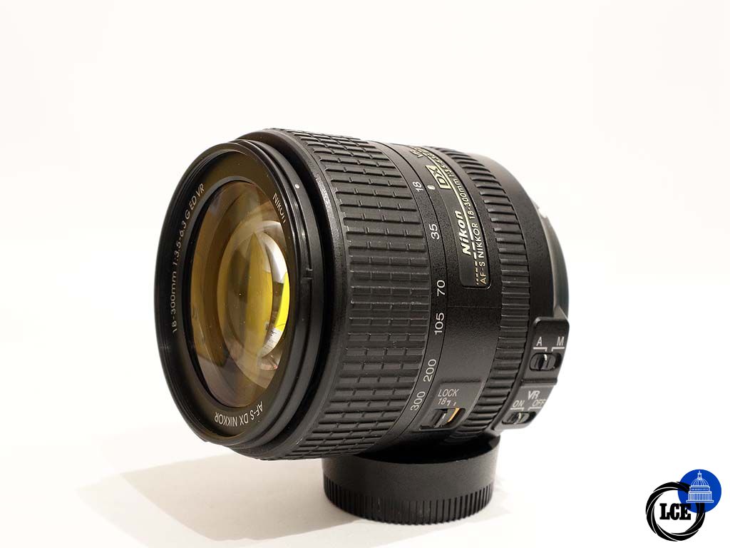 Nikon AF-S 18-300mm F3.5-6.3 ED VR